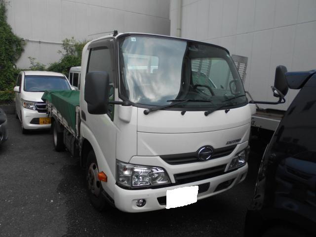 日野 デュトロ 板金・外装補修 リフレクター アオリ 荷台 大阪 東大阪 八尾 交野 門真 修理 鈑金 板金 交換 塗装 ミガキ 磨き 早い 代車完備