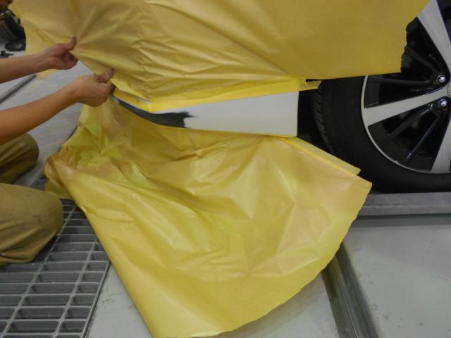 スバル　インプレッサスポーツ フロントバンパー 　大阪 東大阪 八尾 交野 門真 修理 鈑金 板金 塗装 ミガキ 磨き 早い 代車完備