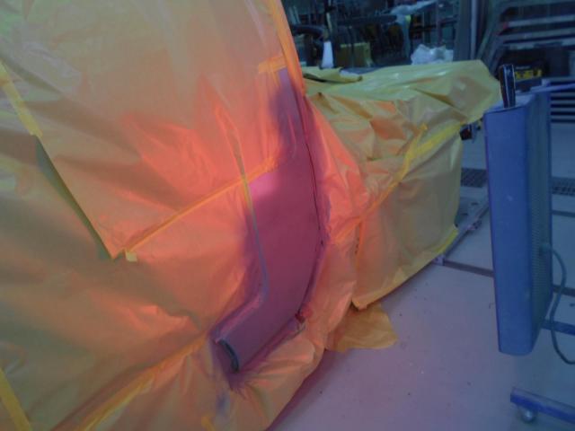 ダイハツ ハイゼットトラック ジャンボ 塗装 ドア Bピラー 大阪 東大阪 八尾 交野 門真 修理 鈑金 板金 交換 塗装 ミガキ 磨き 早い 代車完備