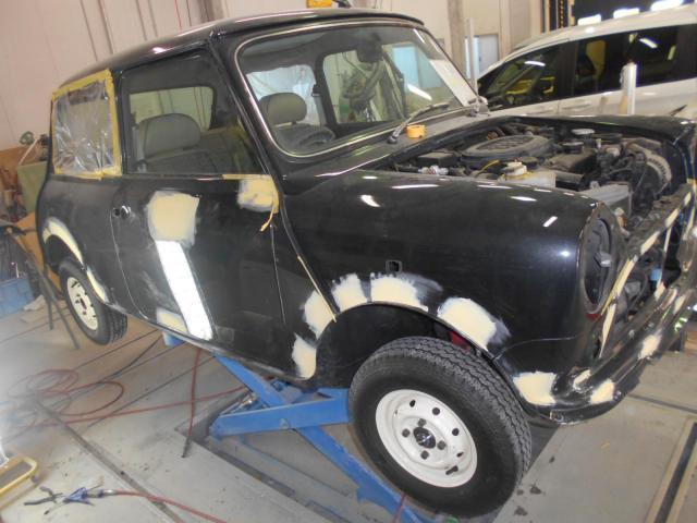 ローバー MINI 塗装 ボンネット リアバンパー フロントバンパー フロントフェンダー リアフェンダー フロントドア リアドア ドアミラー 大阪 東大阪 八尾 交野 門真 修理 鈑金 交換 塗装 ミガキ 磨き 早い 代車完備