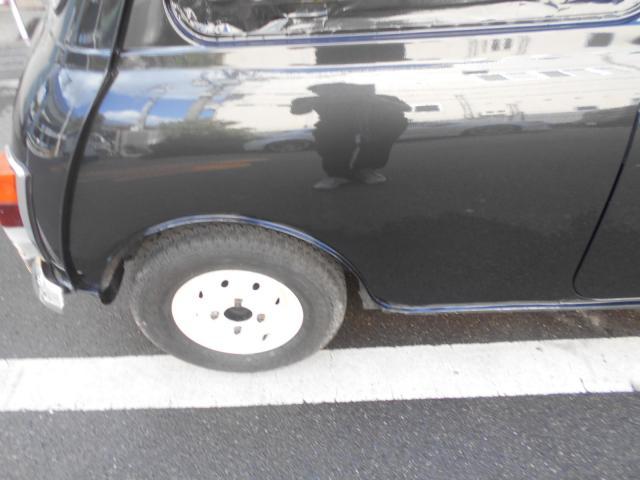 ローバー MINI 塗装 ボンネット リアバンパー フロントバンパー フロントフェンダー リアフェンダー フロントドア リアドア ドアミラー 大阪 東大阪 八尾 交野 門真 修理 鈑金 交換 塗装 ミガキ 磨き 早い 代車完備