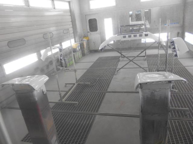 メルセデス・ベンツ　Ｇクラス（ゲレンデヴァーゲン） フロントバンパー　板金・外装補修　大阪 東大阪 八尾 交野 門真 修理 鈑金 板金 塗装 ミガキ 磨き 早い 代車完備