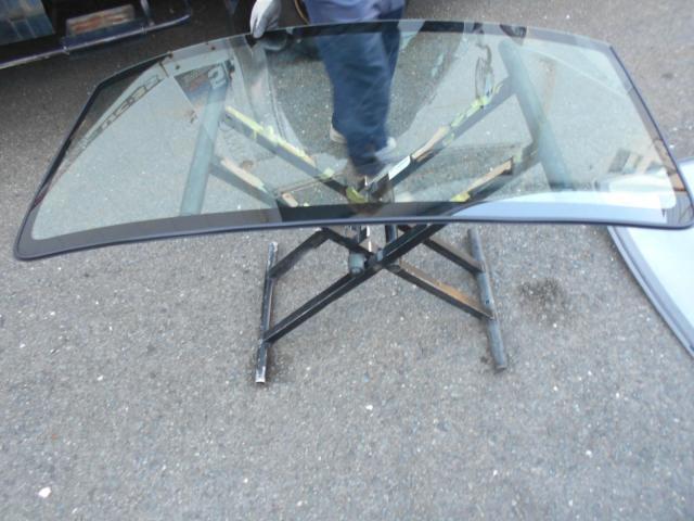 日産 クリッパーバン 板金・外装補修 フロントガラス 大阪 東大阪 八尾 交野 門真 修理 交換 早い 代車完備