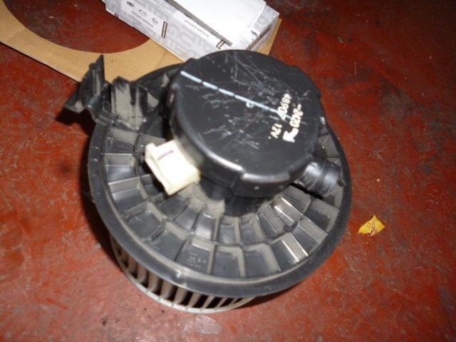 各務原市　キューブ　エアコン修理