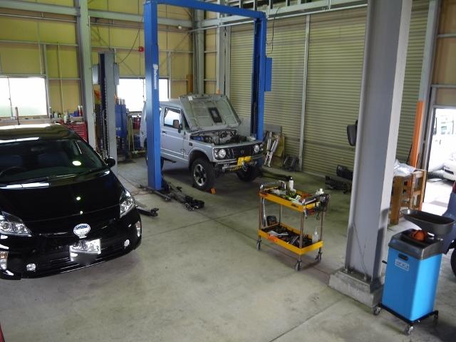 車の修理もオートモービルコンドウへ！