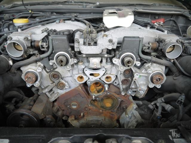 エンジン載せ替えやオーバーホールなどの重作業も行っております。