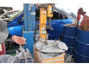 １６インチ対応のタイヤチェンジャー完備！