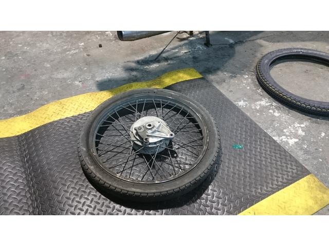 ホンダ スーパ カブ タイヤ交換 白子町 茂原市 長生村 一宮町 睦沢町 長南町 長柄町 大網白里市 いすみ市 千葉県 他地域も大歓迎 大多和自動車 グーネットピット