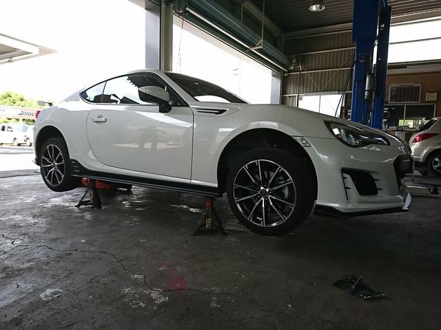 ＢＲＺ サイドステップ持込み取付け ＳＴＩ ＴＲＤ ８６ 白子町・長生村・一宮町・長南町・長柄町・大網白里市・茂原市・東金市・いすみ市、千葉県他地域も大歓迎 ！！《大多和自動車》修理･車検