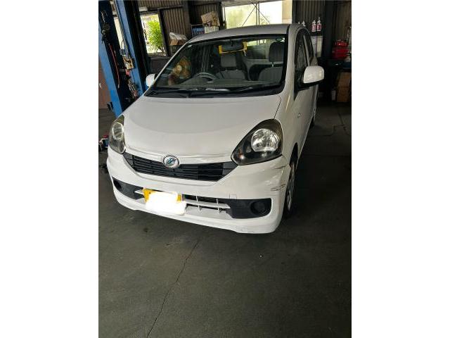 ダイハツ　ミライース　バンパー交換　中古部品　鈑金　塗装　京都　西京区　桂