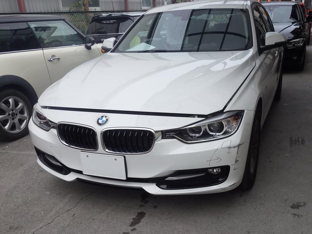 BMW F30 3シリーズ フロントバンパー 修理 ペイント承りました！！