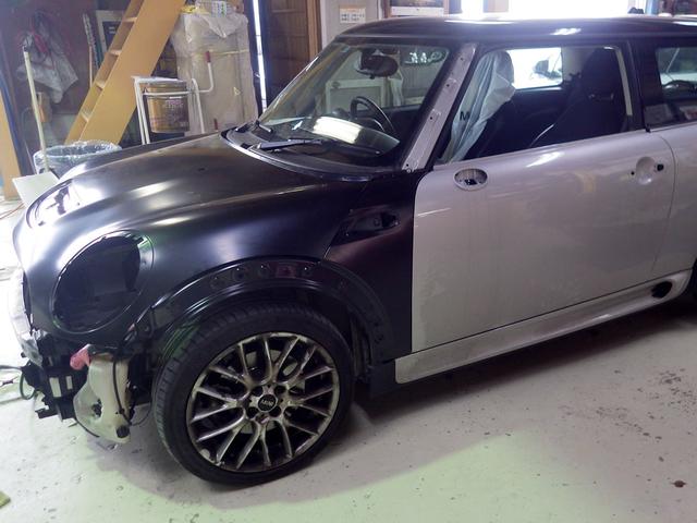 MINI R56 フロントバンパー フロントフェンダー フロントドア 鈑金 塗装 ペイント 修理 キズ ヘコミ 【京田辺市】