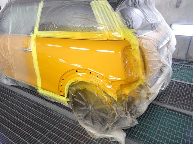 MINI F56 クーパー リアフェンダー リアバンパー 鈑金 塗装 ペイント 修理 交換 キズ ヘコミ 【京田辺市】