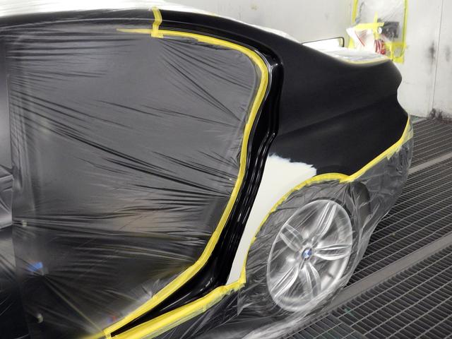 BMW F30 3シリーズ リアドア リアフェンダー 鈑金 塗装 ペイント 修理 交換 キズ ヘコミ 【京田辺市】