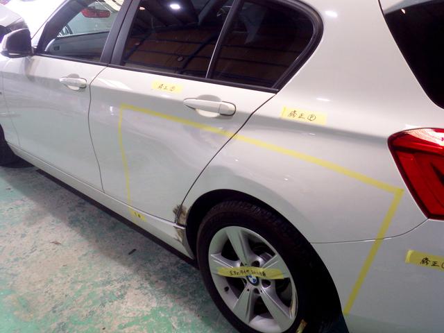 BMW F20 1シリーズ リアドア リアフェンダー 鈑金 塗装 ペイント 修理 交換 キズ ヘコミ 【京田辺市】
