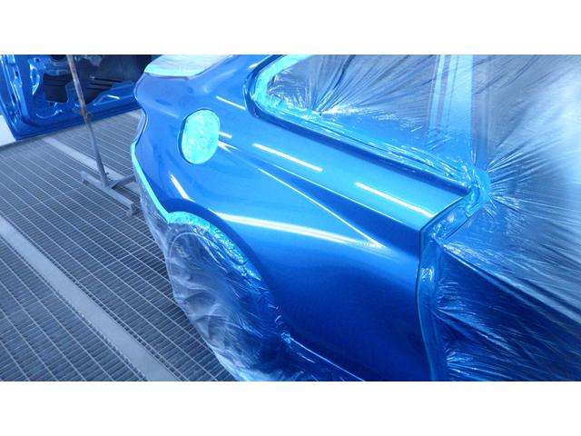 BMW F87 M2 フロントドア 鈑金 塗装 ペイント 修理 交換 キズ ヘコミ 【京田辺市】