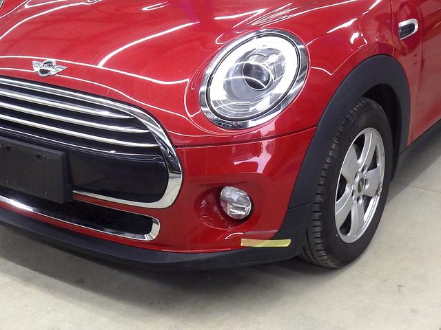 MINI F56 ミニ クーパー フロントバンパー 鈑金 塗装 ペイント 修理 交換 キズ ヘコミ 【京田辺市】