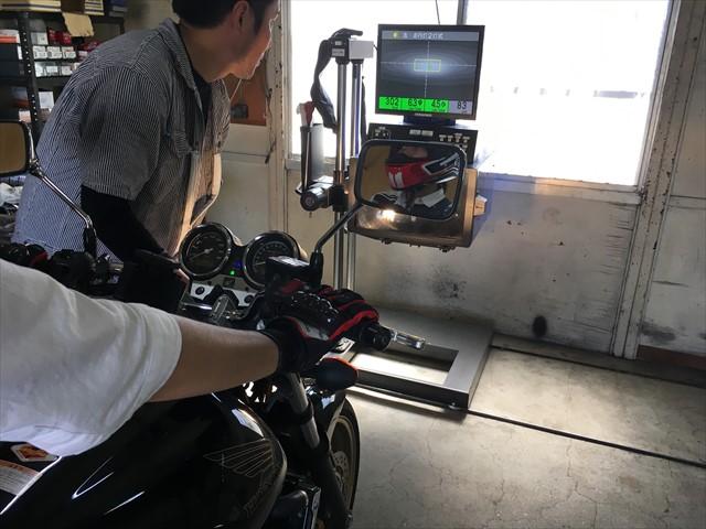 二輪の光軸調整もＯＫお気軽にご来店下さい。料金１，５００円となります。