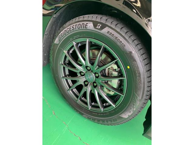 トヨタ　ヴェルファイアハイブリッド　ホイール・タイヤ交換