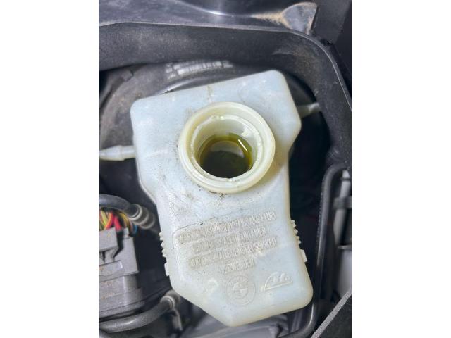 ＢＭＷ　３シリーズ　車検整備・鈑金塗装、新車・中古車販売もお任せ下さい！品川区・目黒区・港区・大田区・世田谷区・渋谷区・川崎市・武蔵小杉・江東区・豊洲、他地域のお客様も大歓迎です！！
