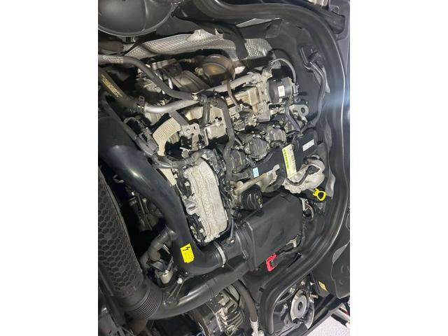 メルセデス・ベンツ　Ｃクラス　クランキングが長い　車検整備・鈑金塗装、新車・中古車販売もお任せ下さい！品川区・目黒区・港区・大田区・世田谷区・渋谷区・川崎市・武蔵小杉・江東区・豊洲、他地域のお客様も大歓迎です！！