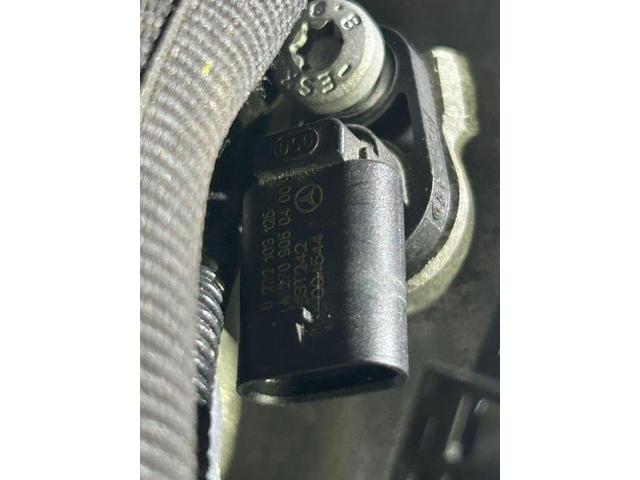 メルセデス・ベンツ　Ｃクラス　クランキングが長い　車検整備・鈑金塗装、新車・中古車販売もお任せ下さい！品川区・目黒区・港区・大田区・世田谷区・渋谷区・川崎市・武蔵小杉・江東区・豊洲、他地域のお客様も大歓迎です！！