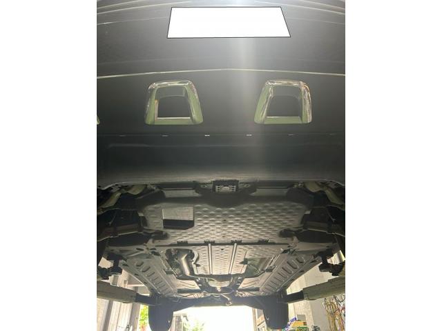 メルセデス・ベンツ　ＧＬＣ　車検 車検整備・鈑金塗装、新車・中古車販売もお任せ下さい！品川区・目黒区・港区・大田区・世田谷区・渋谷区・川崎市・武蔵小杉・江東区・豊洲、他地域のお客様も大歓迎です！！