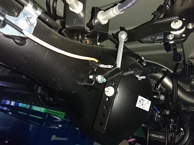 トヨタ ハイエースワゴン  ローダウン ハイトダウンブロック装着 持ち込みパーツ  豊田市  業者様より