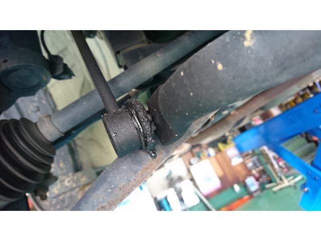 ホンダ　ライフ　　ブレーキパット交換　　スタビライザーリンクロッド交換