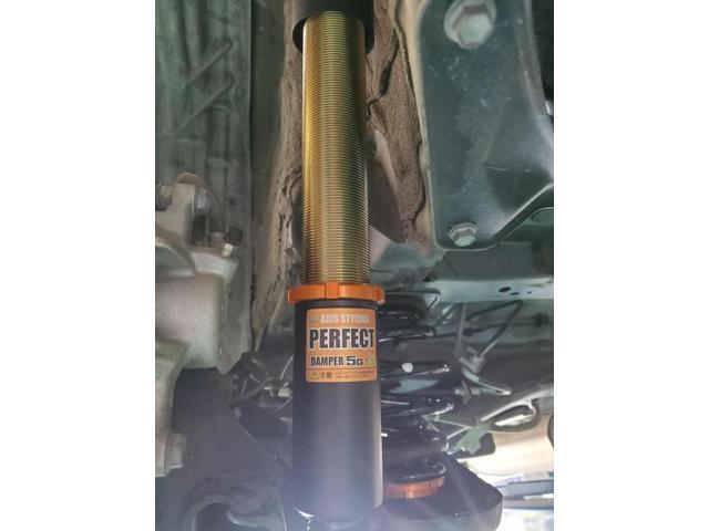 パーツ持込み　サスペンション交換依頼　トヨタ　VOXY