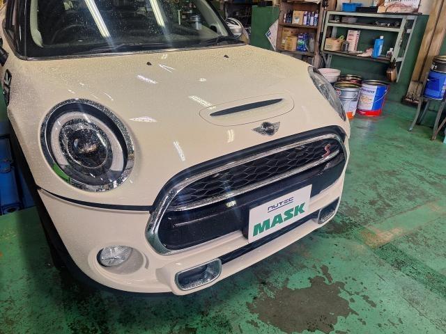 ＢＭＷ　ＭＩＮＩ　ブレーキパッド交換