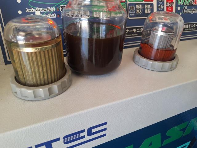 ＩＳ350　トルコン太郎でATF交換 CVTF交換