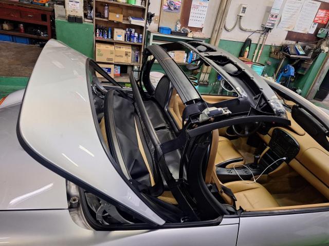 ポルシェ　ボクスター　幌交換　ソフトトップ交換