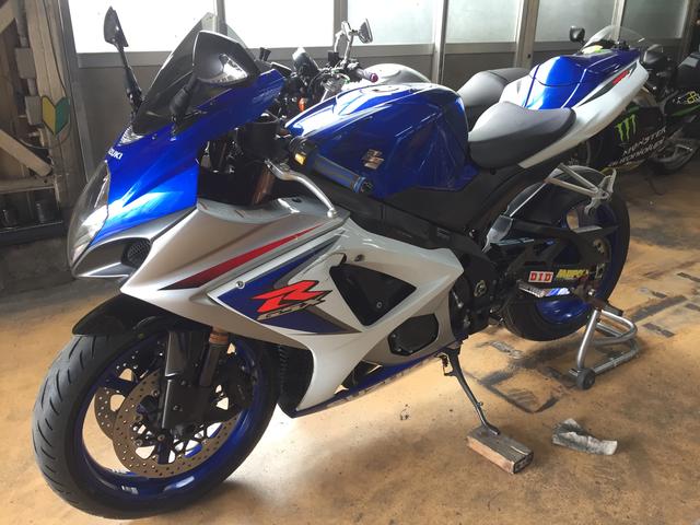 奈良県　天理市　スズキ　〔GSX-Ｒ10000〕　フロントフォークオーバーホール・ステムベアリング交換