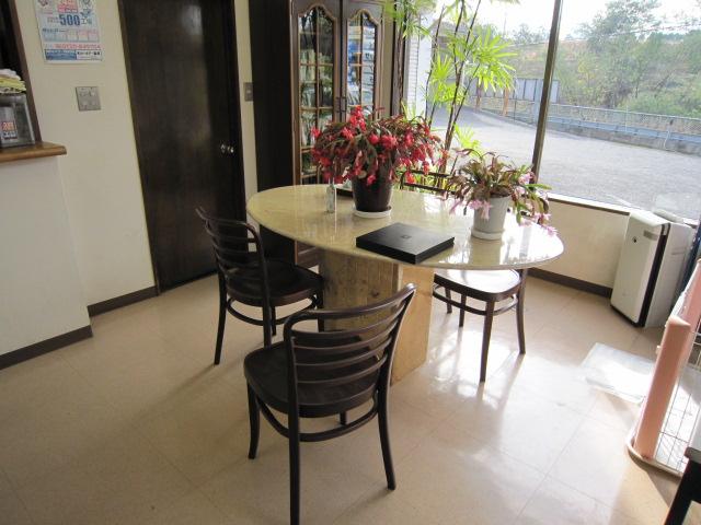 有限会社　カーボデー飯塚8