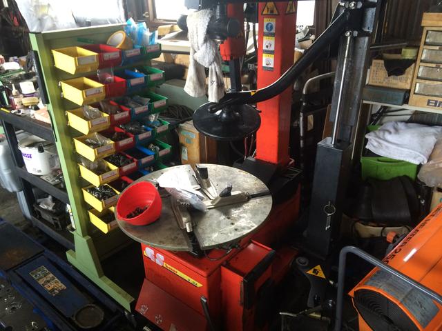 丸石モータース4