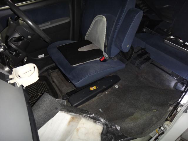 スズキ ワゴンr 助手席足元にに水漏れ点検修理 グーネットピット