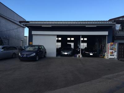 ガレージブルーフラッグの画像