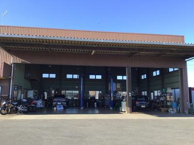 広々工場で作業致します。