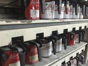 当店の塗料の一部です。少し塗装の様子を見てみましょう→→→