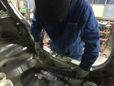 板金作業は得意技