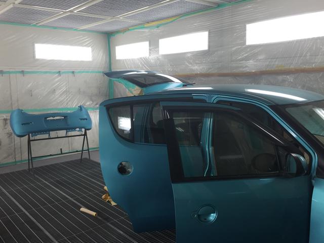 塗装ブースの内部です。