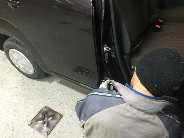 ドアの組み付けの細かい補修。キズ・ヘコミだけでなくちょっと気になる？もご相談ください