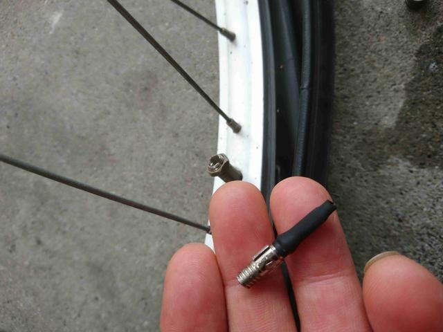 猛暑　自転車　パンク続出　ゴム管交換　久喜市　菖蒲町