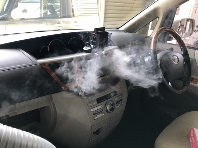 車エアコン臭いが　気になるとトヨタ　ノア　カーエアコンクリーニング依頼
カーエアコンクリーニング料金33000円　エバポレーター洗浄料金、ダクト内除菌
車内除菌　防カビが含まれています。