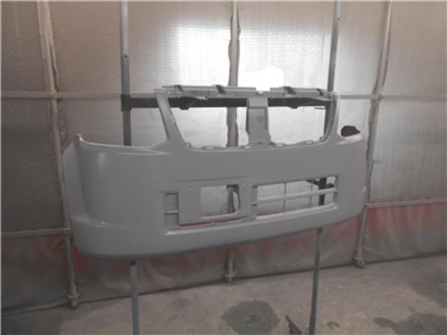三菱　eKワゴン　フロントパンパー　板金塗装