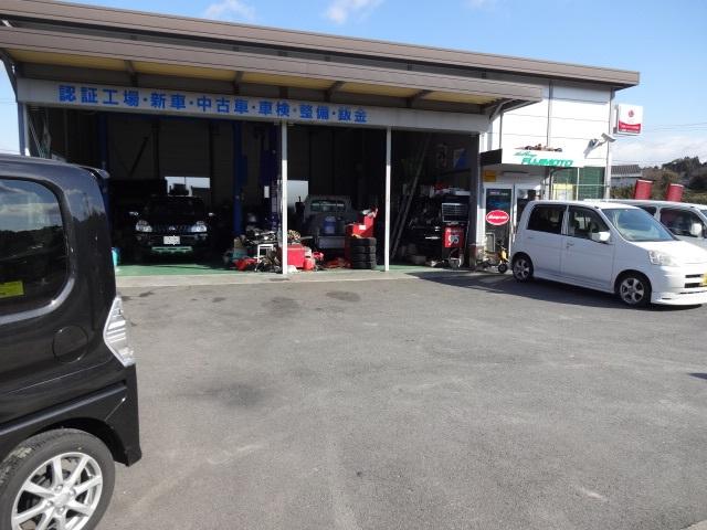 オートガレージ　フジモト3