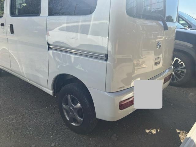 ダイハツ　ハイゼットバン　左後ろタイヤ上　クォーターキズ・へこみ直し　深谷市板金塗装