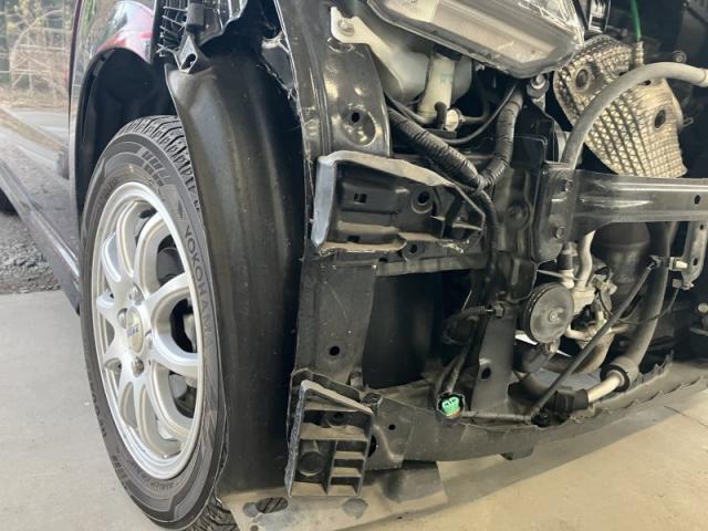 ホンダ　Ｎ－ＢＯＸ　右前損傷　車両保険　キズ・へこみ直し　深谷市　板金塗装専門店