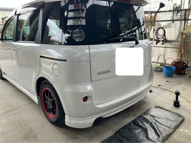トヨタ　シエンタ　保険修理　リヤバンパー交換　他キズ・へこみ直し　深谷市